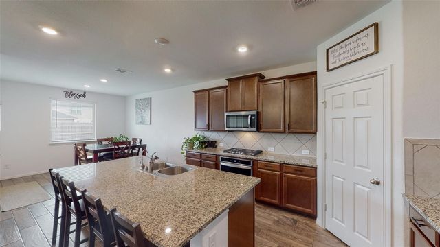 31415 Whitcombe Summit Way, Hockley, TX 77447