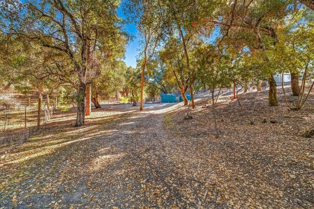 21444 Parrott Ranch Road, Carmel Valley, CA 93924