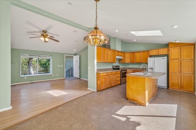 21444 Parrott Ranch Road, Carmel Valley, CA 93924