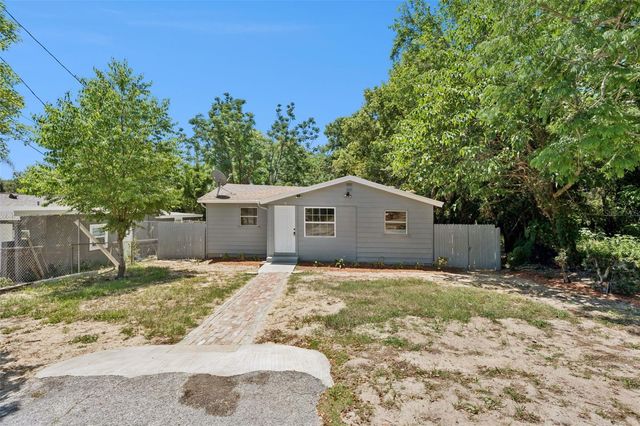 8 W ELLA J GILMORE STREET, Apopka, FL 32703