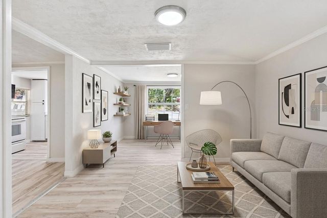 8 W ELLA J GILMORE STREET, Apopka, FL 32703