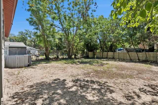 8 W ELLA J GILMORE STREET, Apopka, FL 32703