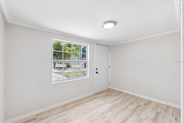 8 W ELLA J GILMORE STREET, Apopka, FL 32703