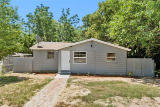 8 W ELLA J GILMORE STREET, Apopka, FL 32703