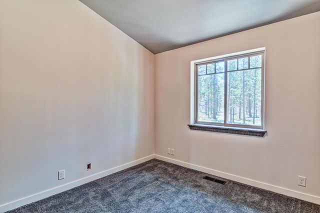 54429 Foster Road, Bend, OR 97707
