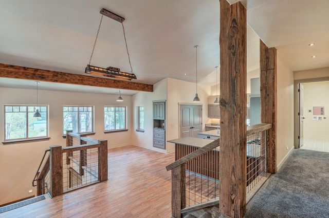 54429 Foster Road, Bend, OR 97707