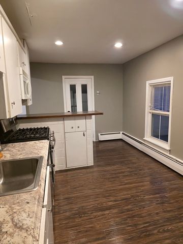 3 Driscoll, Upton, MA 01568