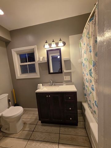 3 Driscoll, Upton, MA 01568