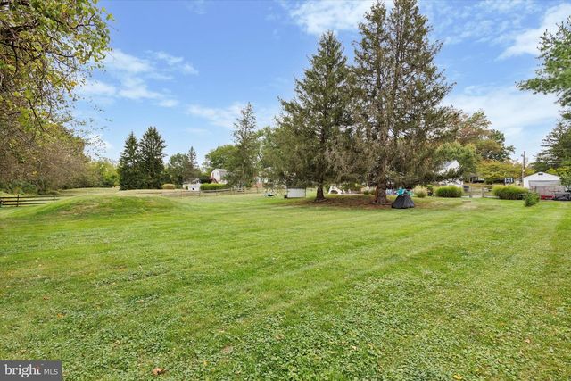 217 HOFFECKER RD, Phoenixville, PA 19460