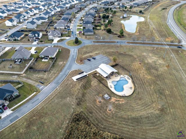 118 Farmers Way, Perry, GA 31069