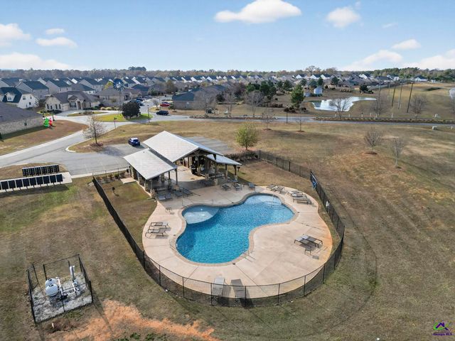 118 Farmers Way, Perry, GA 31069