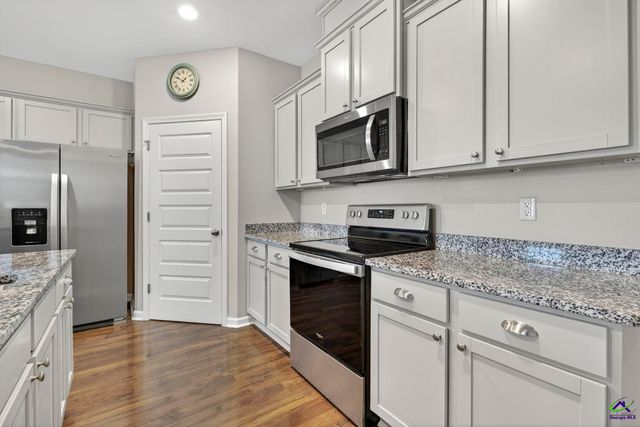 118 Farmers Way, Perry, GA 31069