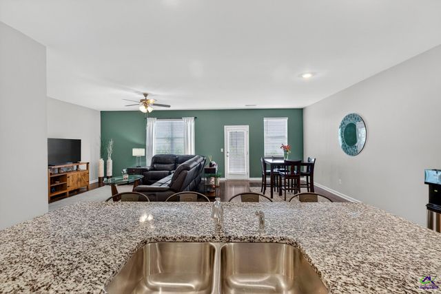 118 Farmers Way, Perry, GA 31069