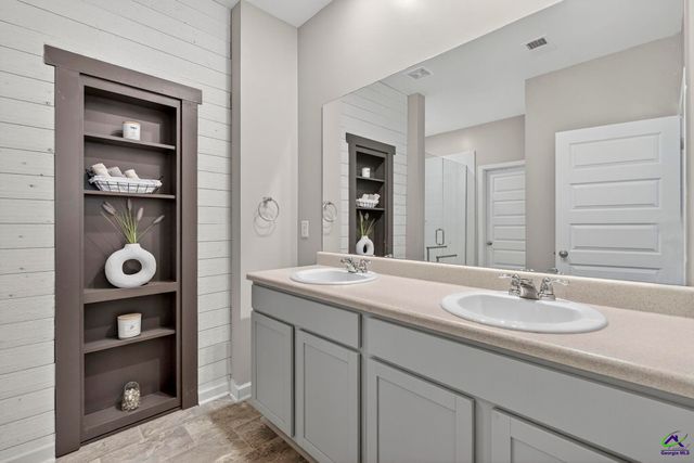 118 Farmers Way, Perry, GA 31069