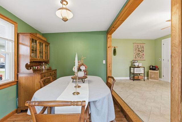 429 Oak Hill Rd, Fitchburg, MA 01420