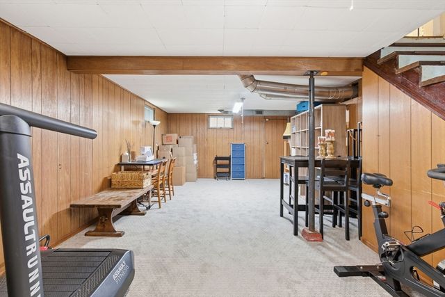 429 Oak Hill Rd, Fitchburg, MA 01420