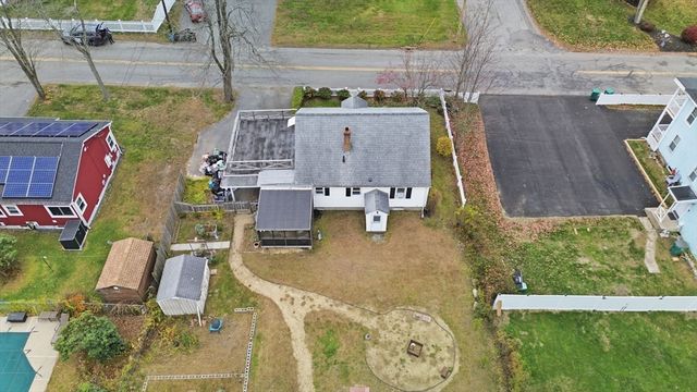 429 Oak Hill Rd, Fitchburg, MA 01420