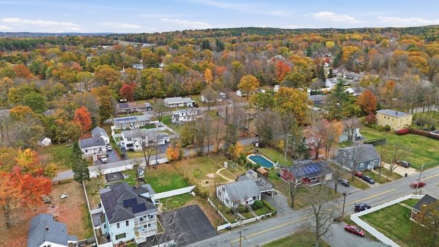 429 Oak Hill Rd, Fitchburg, MA 01420