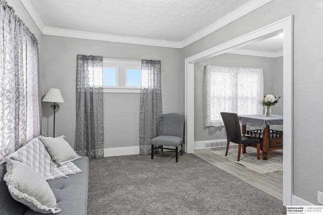 1801 Miami Street, Omaha, NE 68110