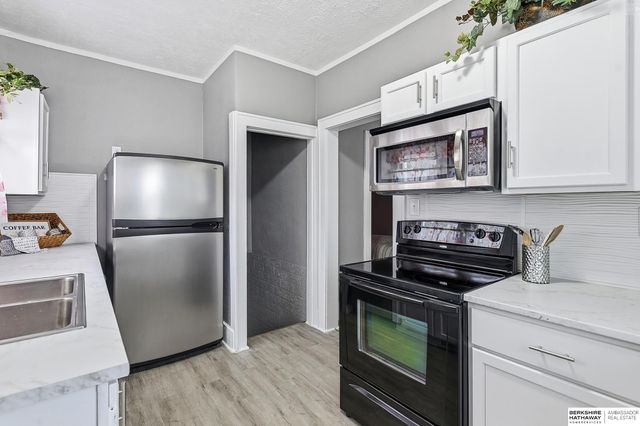 1801 Miami Street, Omaha, NE 68110