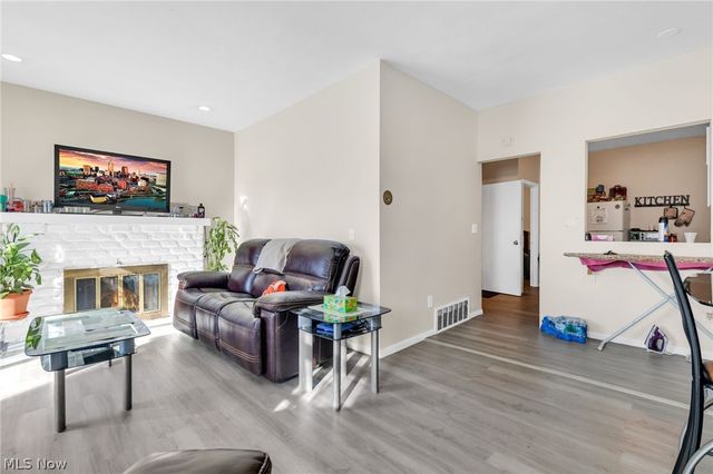 7511 Jeffries Avenue, Garfield Heights, OH 44105