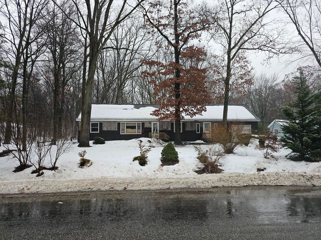 1560 Brooks Road S, Muskegon, MI 49442