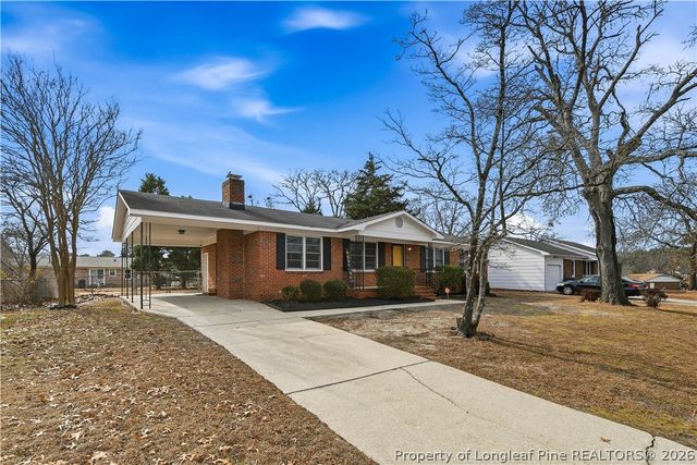 823 Muskegon Drive, Fayetteville, NC 28311