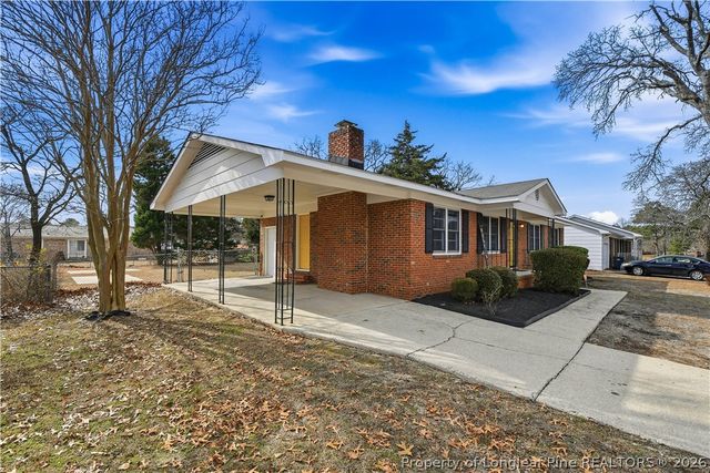 823 Muskegon Drive, Fayetteville, NC 28311