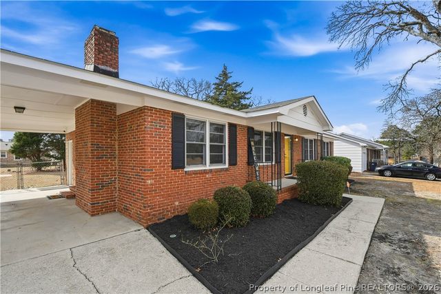 823 Muskegon Drive, Fayetteville, NC 28311