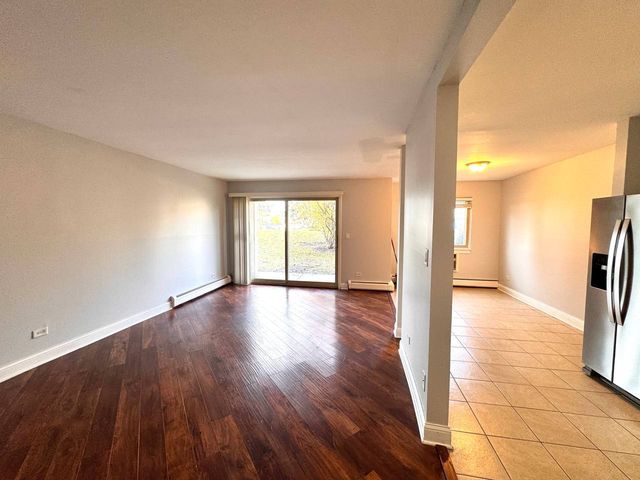 2 Villa Verde Drive 120, Buffalo Grove, IL 60089