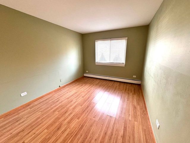 2 Villa Verde Drive 120, Buffalo Grove, IL 60089