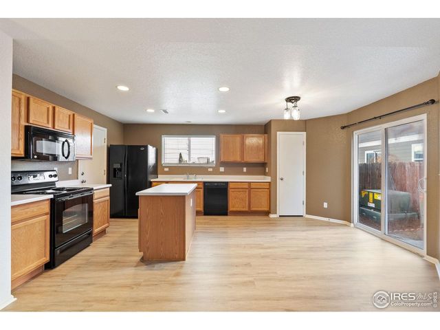 10712 Butte Dr, Longmont, CO 80504