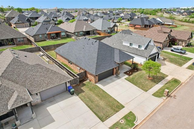 512 Mosswood Road, Norman, OK 73069