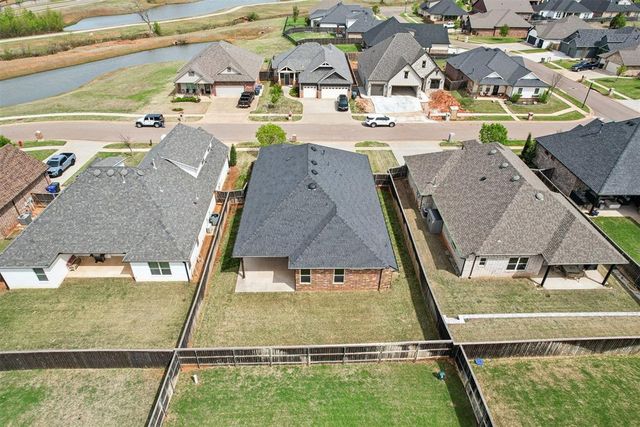 512 Mosswood Road, Norman, OK 73069