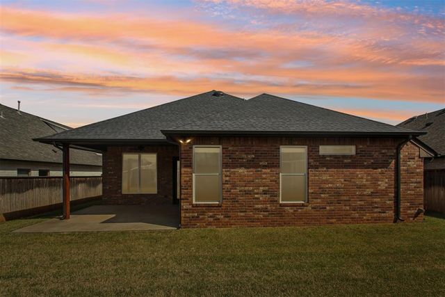 512 Mosswood Road, Norman, OK 73069