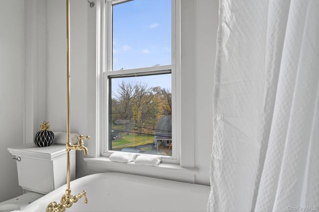 139 Linderman Avenue, Kingston, NY 12401