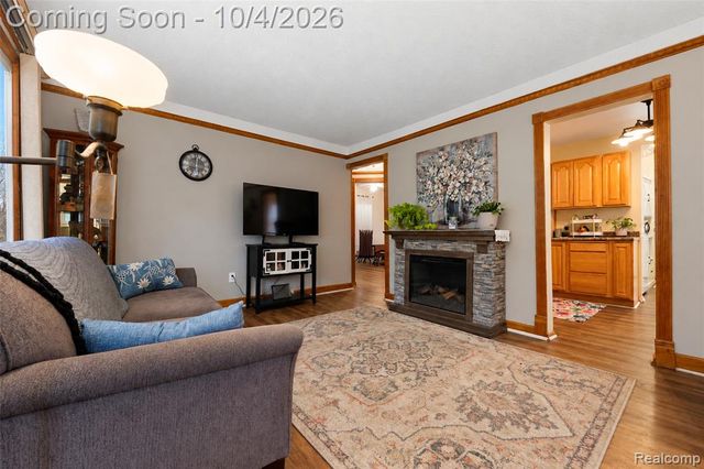5910 Harrison Street, Garden City, MI 48135