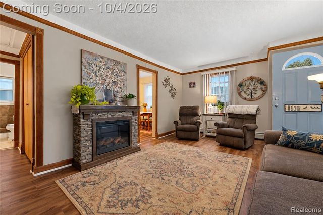 5910 Harrison Street, Garden City, MI 48135