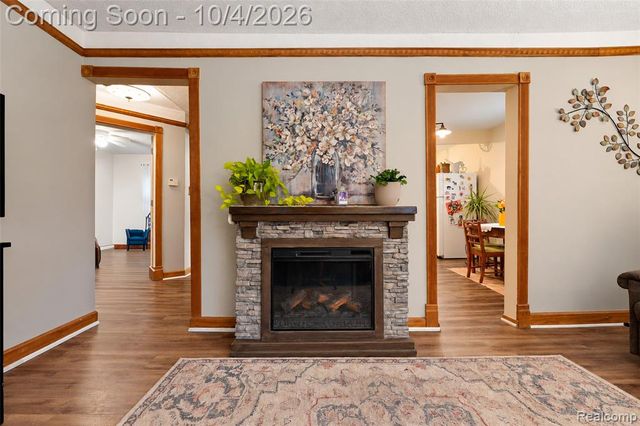 5910 Harrison Street, Garden City, MI 48135