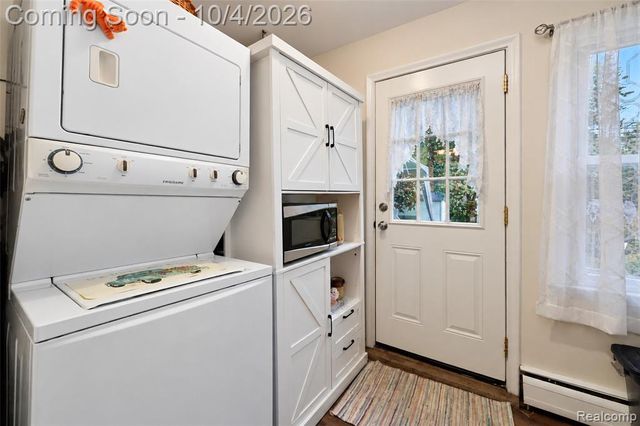 5910 Harrison Street, Garden City, MI 48135