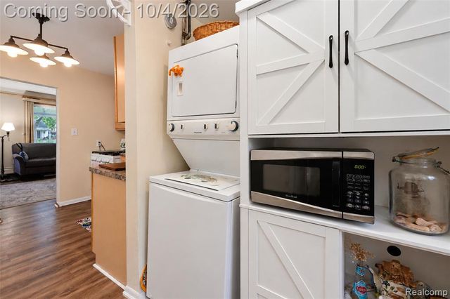 5910 Harrison Street, Garden City, MI 48135