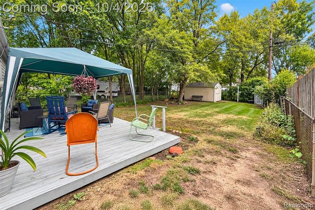 5910 Harrison Street, Garden City, MI 48135
