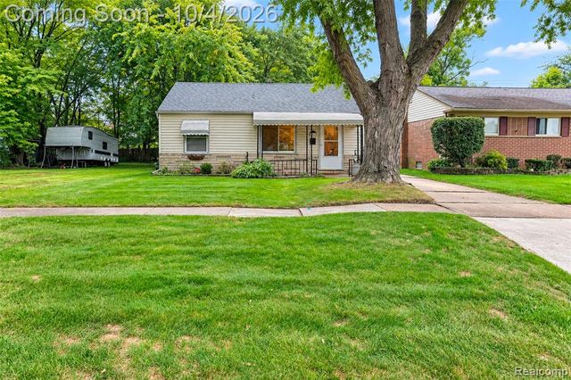 5910 Harrison Street, Garden City, MI 48135
