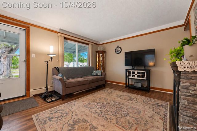5910 Harrison Street, Garden City, MI 48135