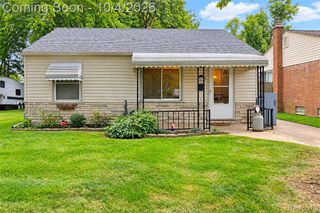 5910 Harrison Street, Garden City, MI 48135
