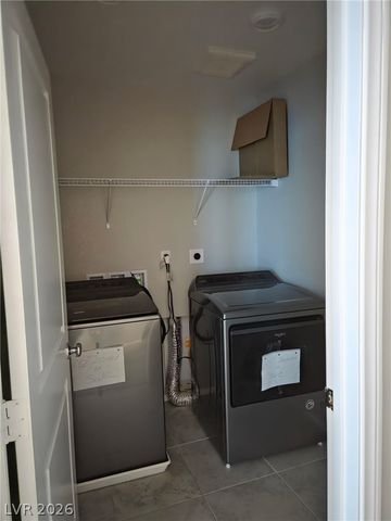 9628 Eamont River Street, Las Vegas, NV 89178