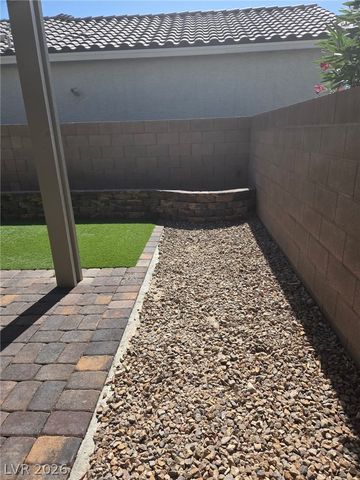 9628 Eamont River Street, Las Vegas, NV 89178