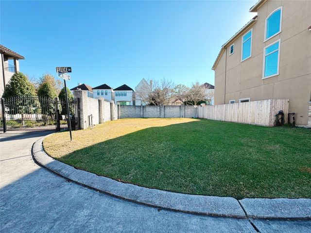 5515 Felice Drive, Houston, TX 77081