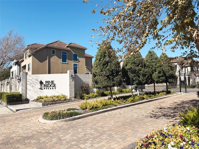 5515 Felice Drive, Houston, TX 77081