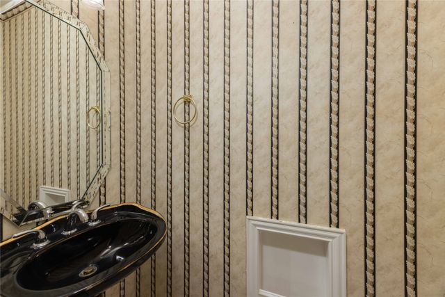 3804 Elgin Drive, Plano, TX 75025